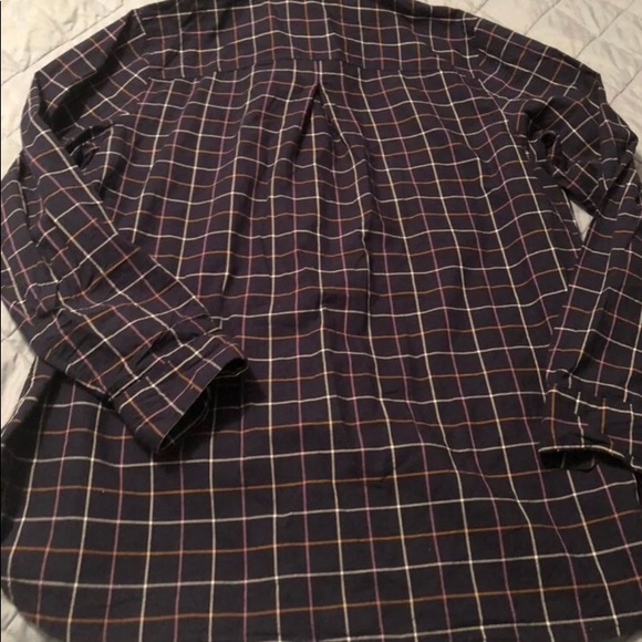 Collared Button down Shirt - Picture 3 of 4